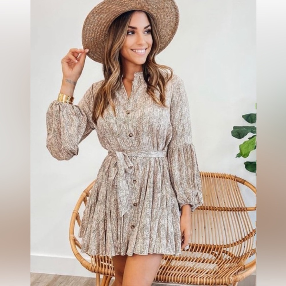 Aakaa beautiful mini dress